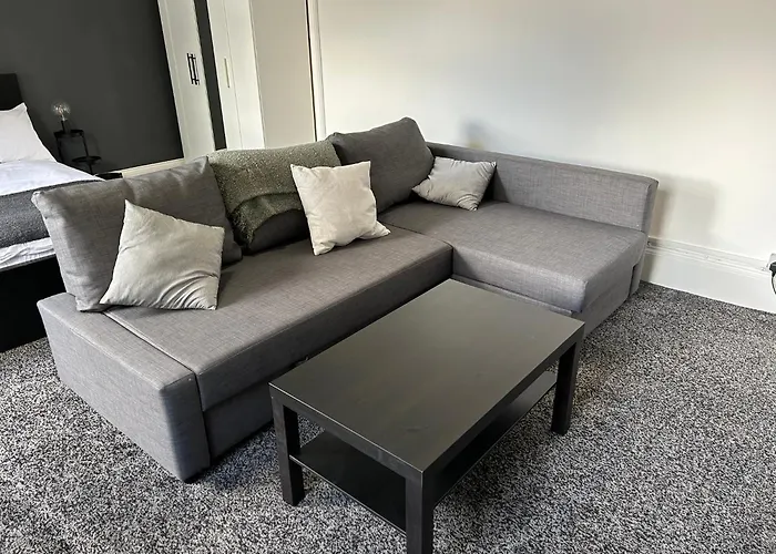 Nottingham Flat