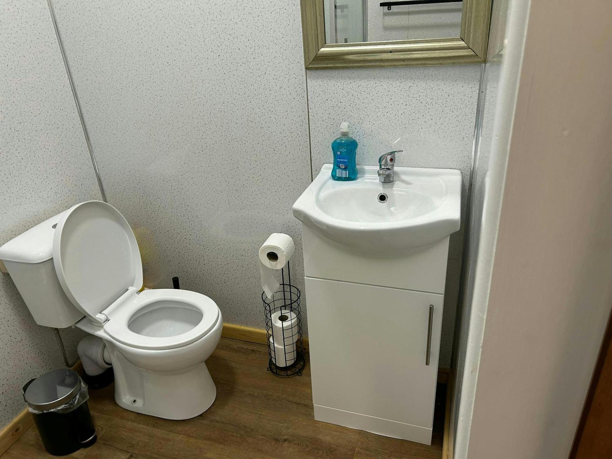 Flat Apartment *